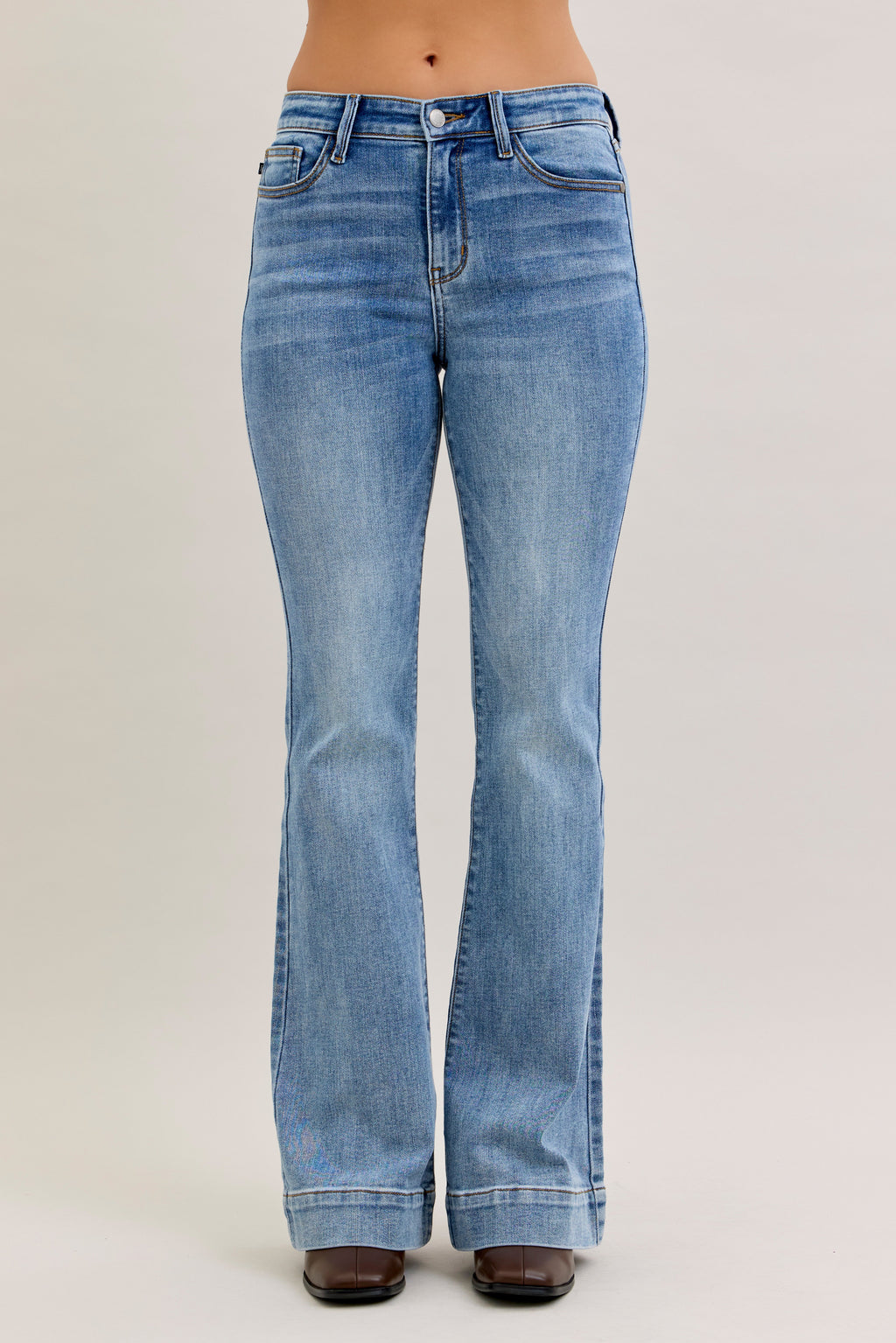 Judy Blue Mid Rise Light Vintage Wash Flare, 33" Inseam