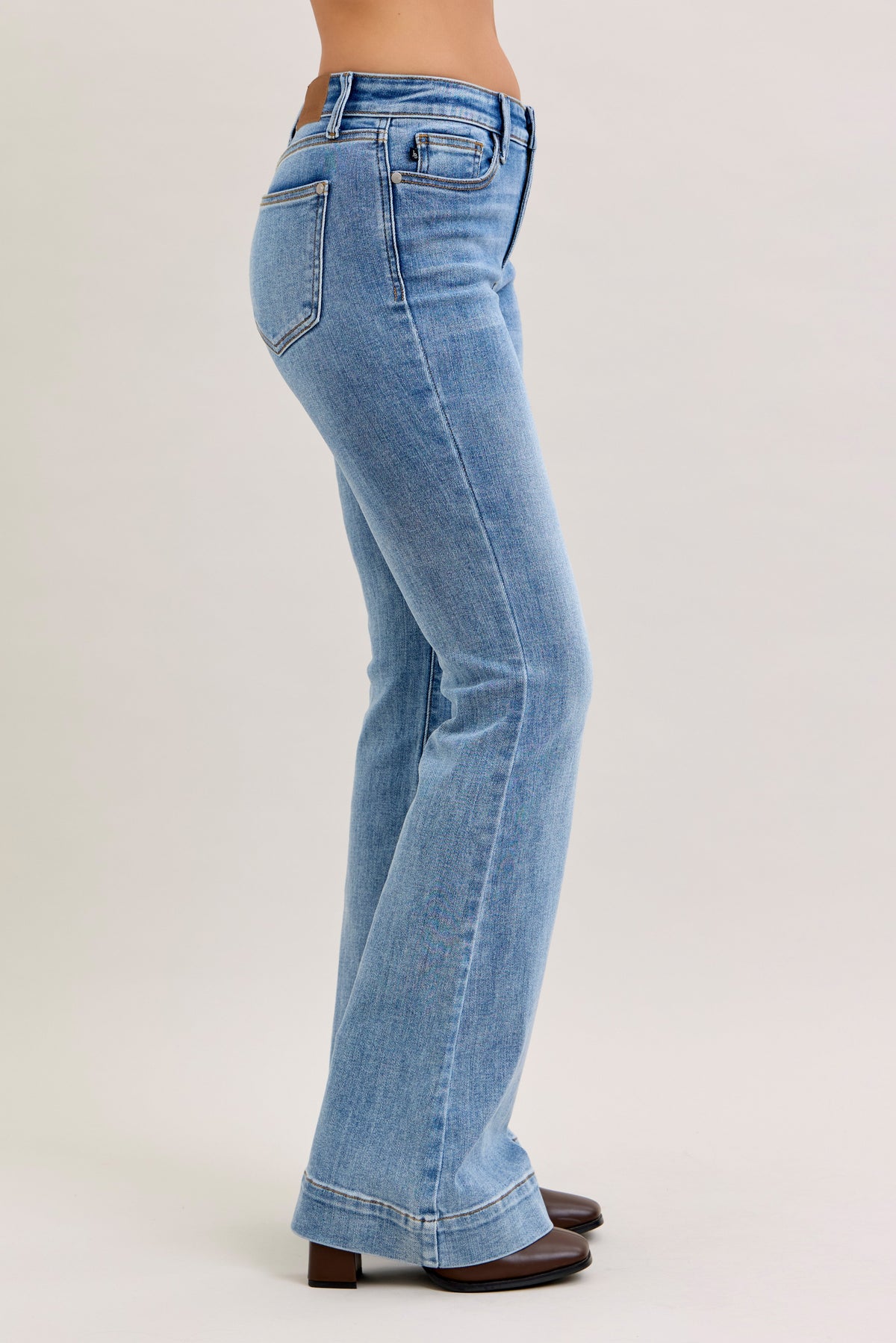 Judy Blue Mid Rise Light Vintage Wash Flare, 33" Inseam
