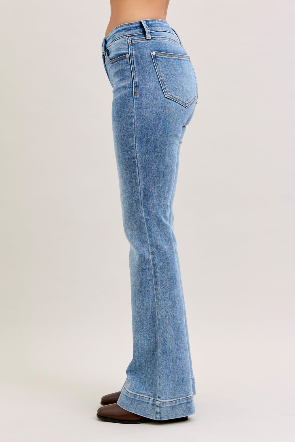 Judy Blue Mid Rise Light Vintage Wash Flare, 33" Inseam