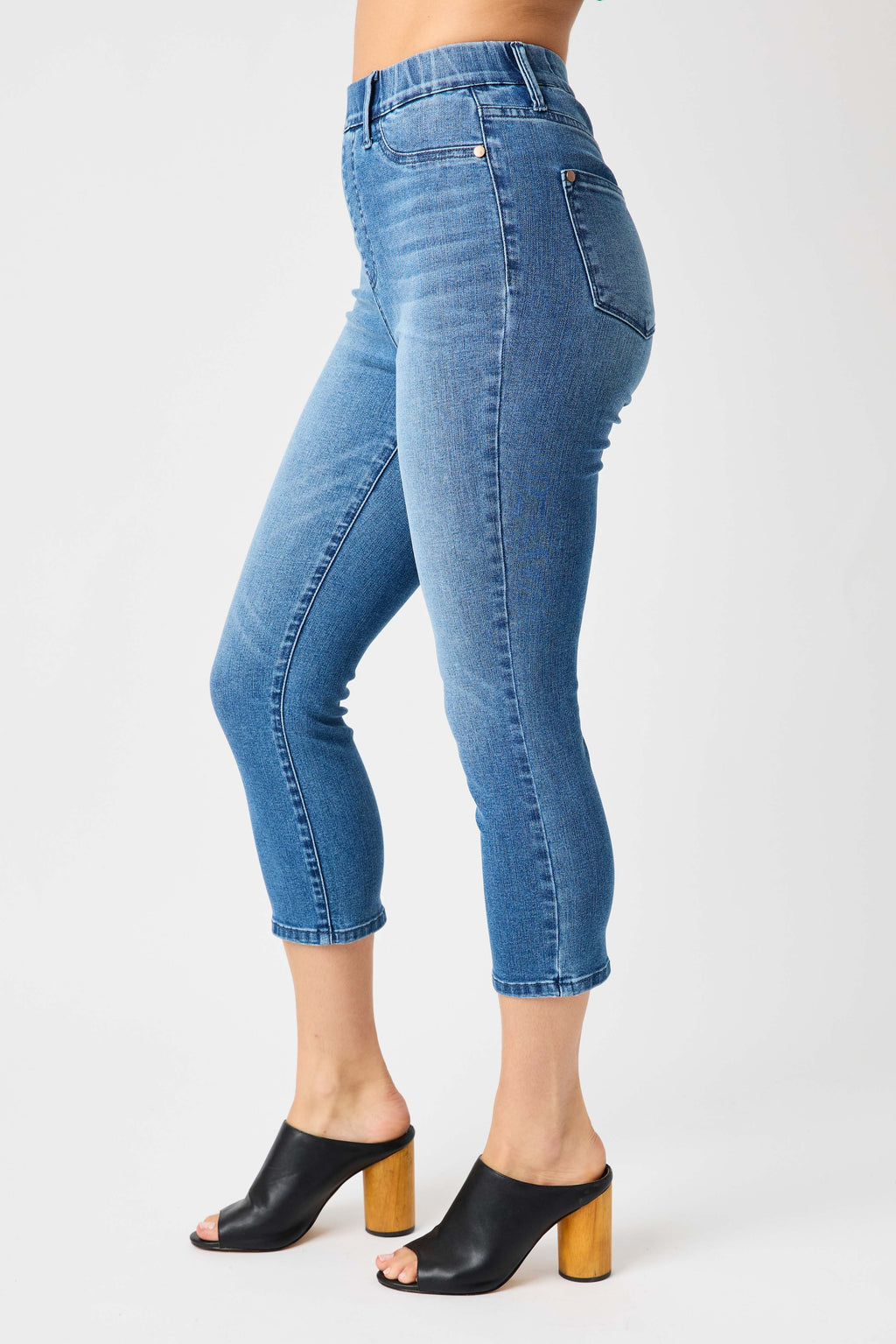 Judy Blue High Waist Cool Denim Pull On Capri