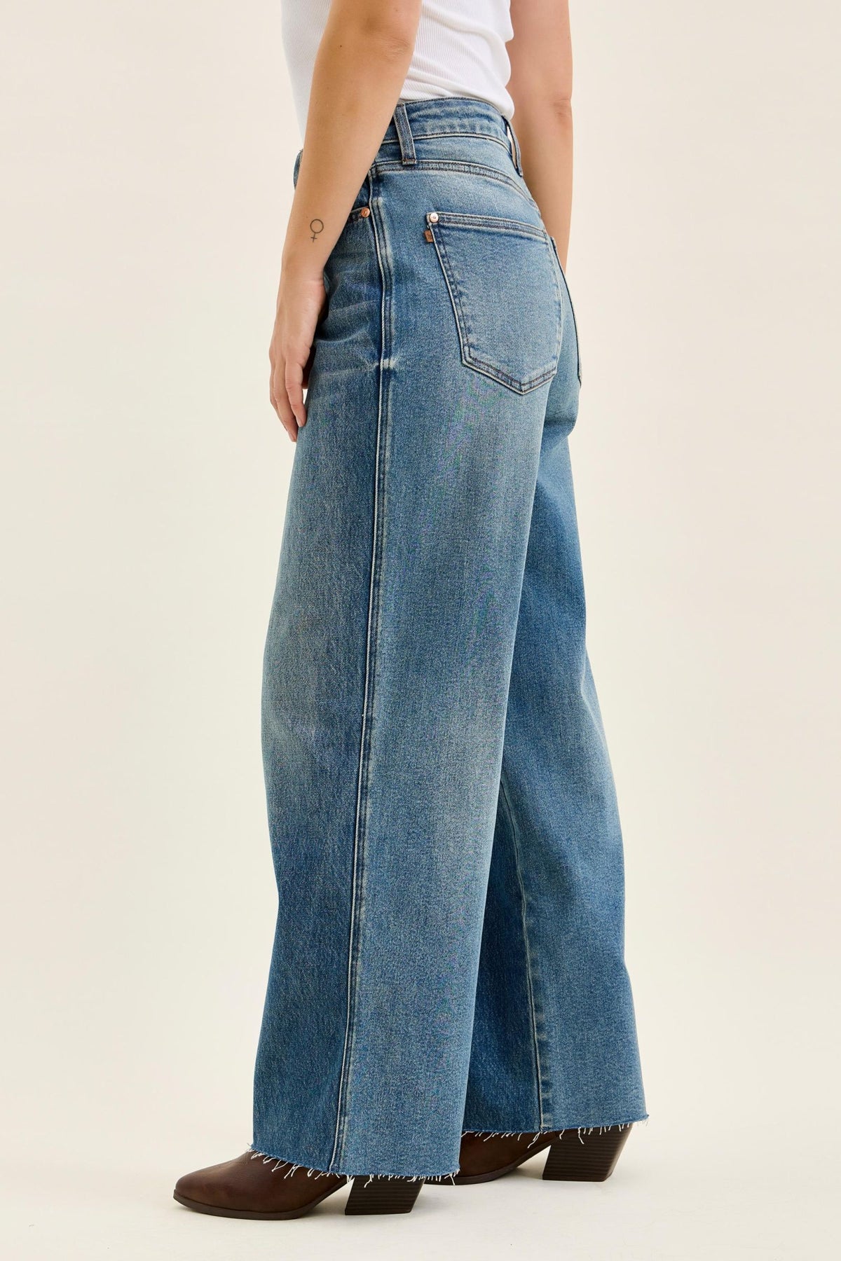 Judy Blue High Waist Vintage Indigo Wilhelmina Baggy Jeans – Rigid Magic Denim, Raw Hem, Relaxed Wide Leg Fit