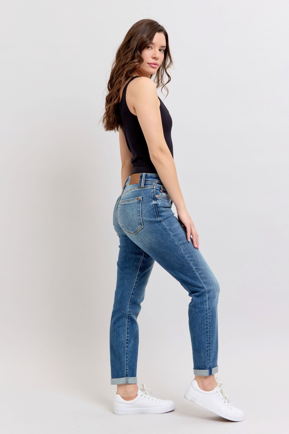 Judy Blue Classic Mid Rise Vintage Wash Boyrfriend Jeans