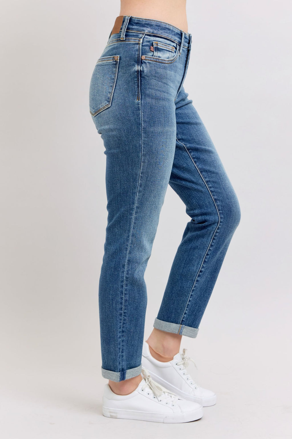 Judy Blue Classic Mid Rise Vintage Wash Boyrfriend Jeans