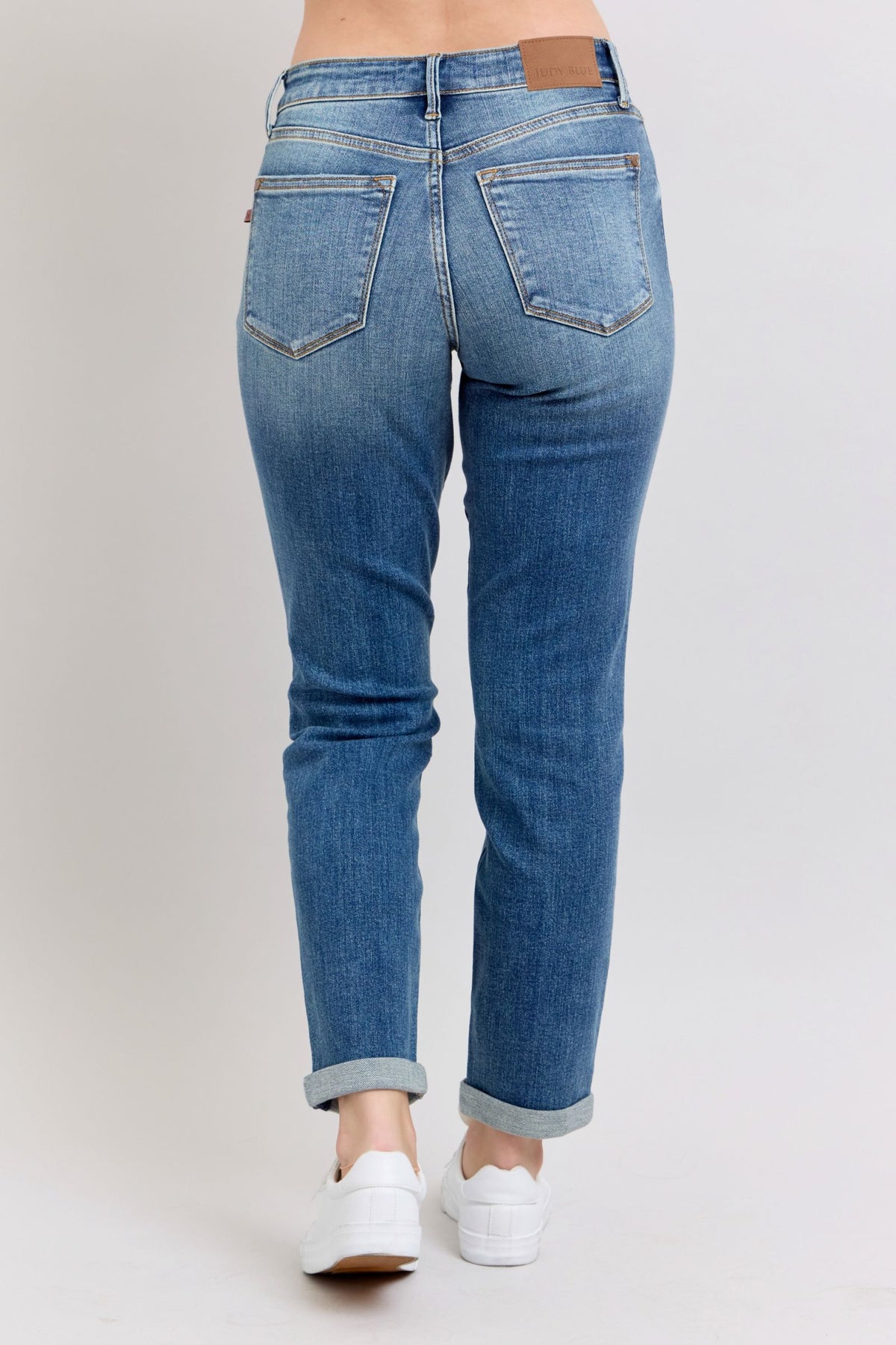 Judy Blue Classic Mid Rise Vintage Wash Boyrfriend Jeans