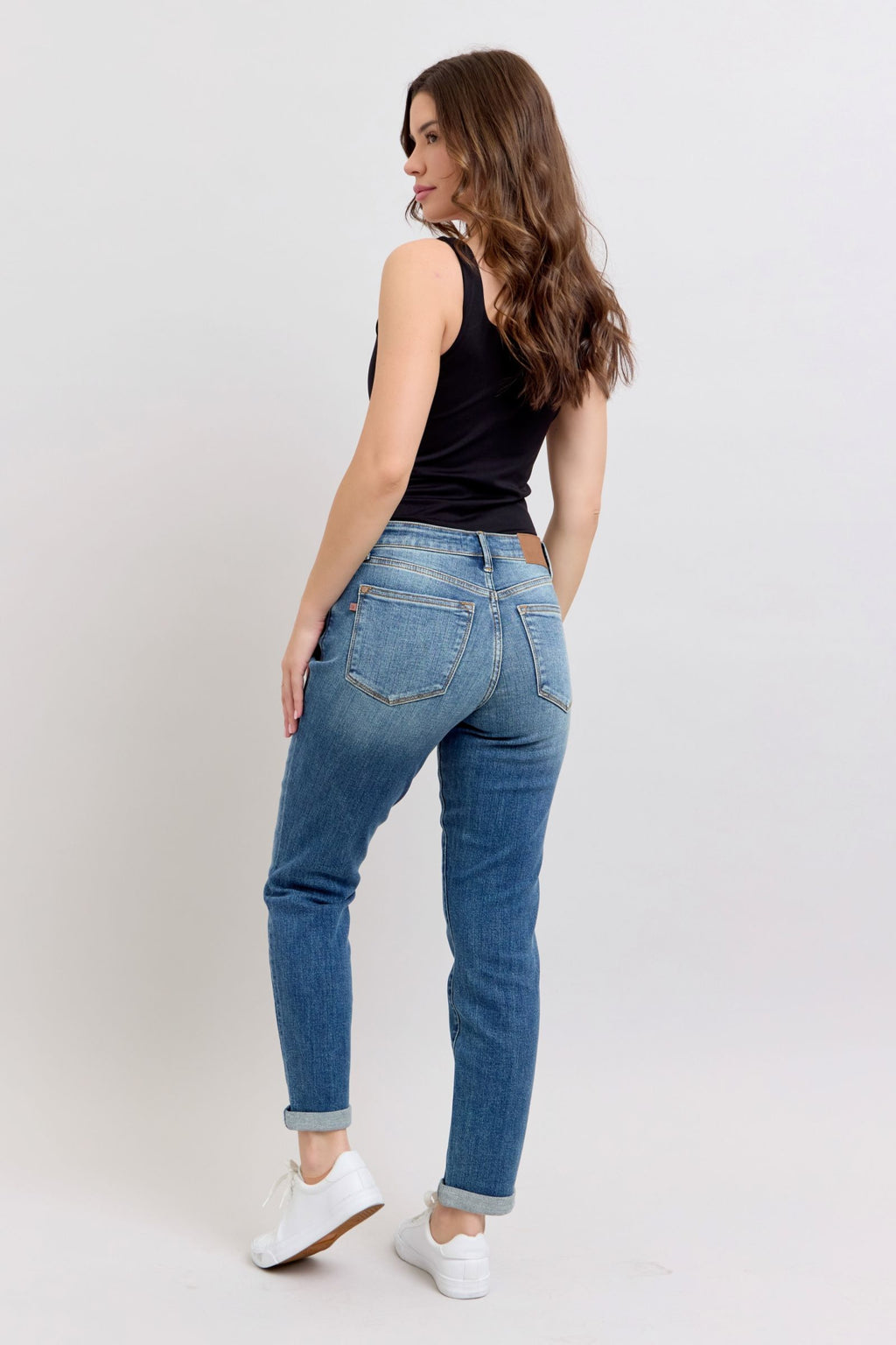 Judy Blue Classic Mid Rise Vintage Wash Boyrfriend Jeans