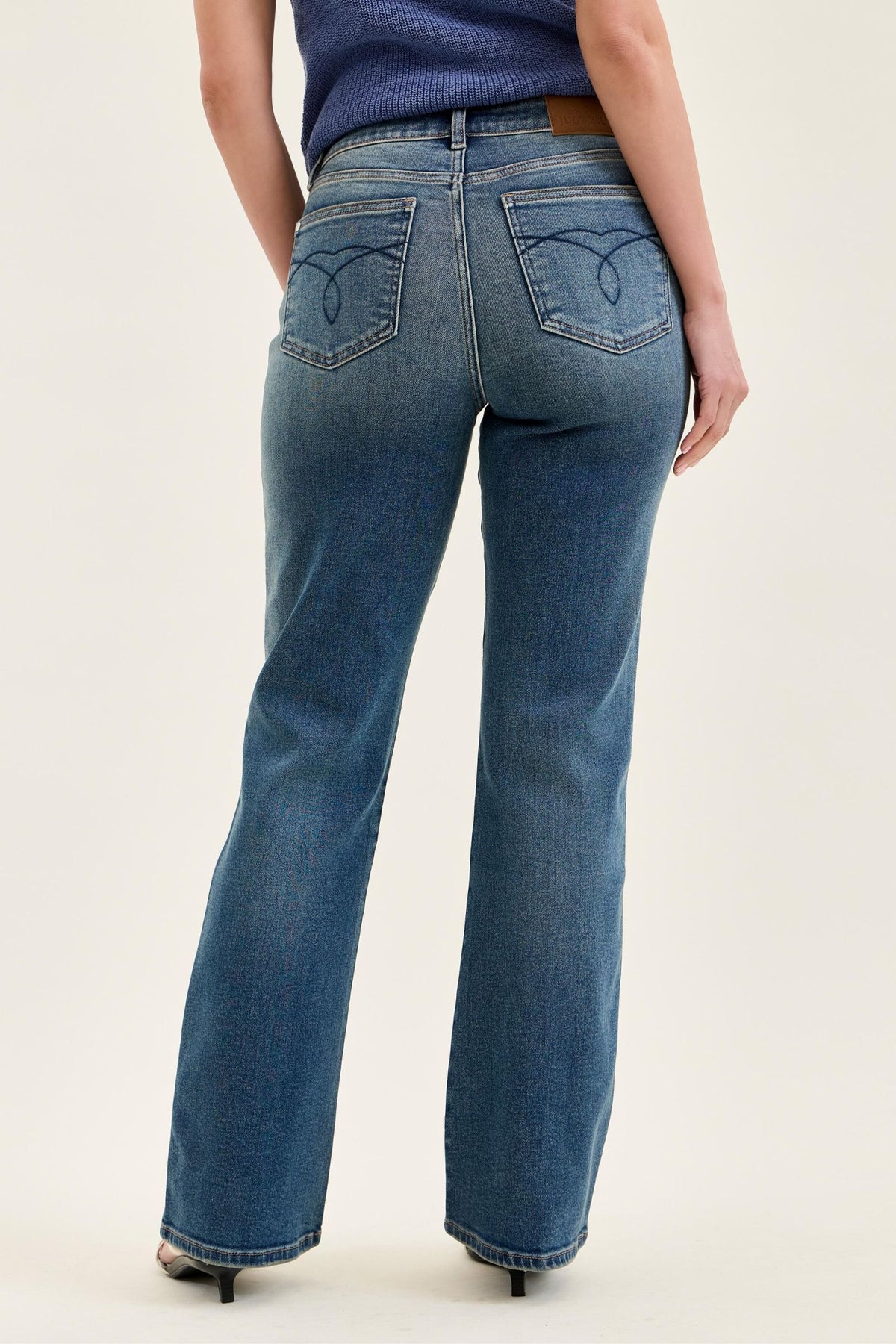 Judy Blue Mid Rise Alex Bootcut Jeans for Women – Vintage Wash Stretch Denim, Classic Fit, 32" Inseam