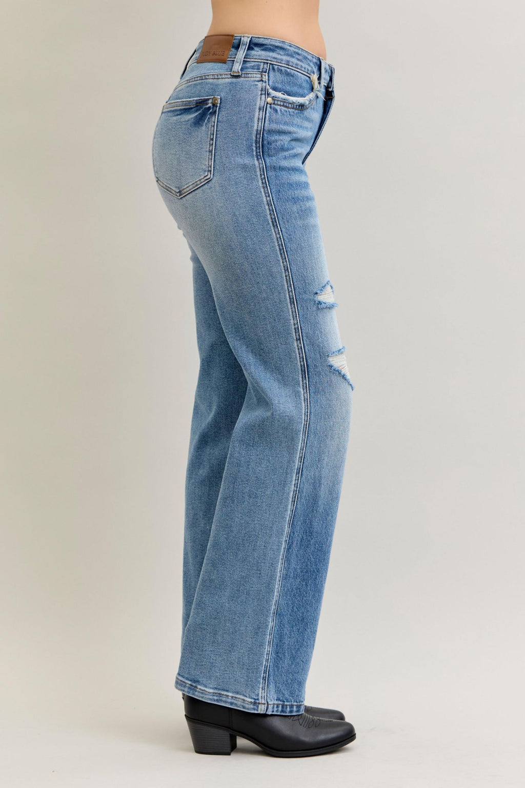 Judy Blue Mid Rise 90's Straight Rigid Magic Destroy, Inseam 32"