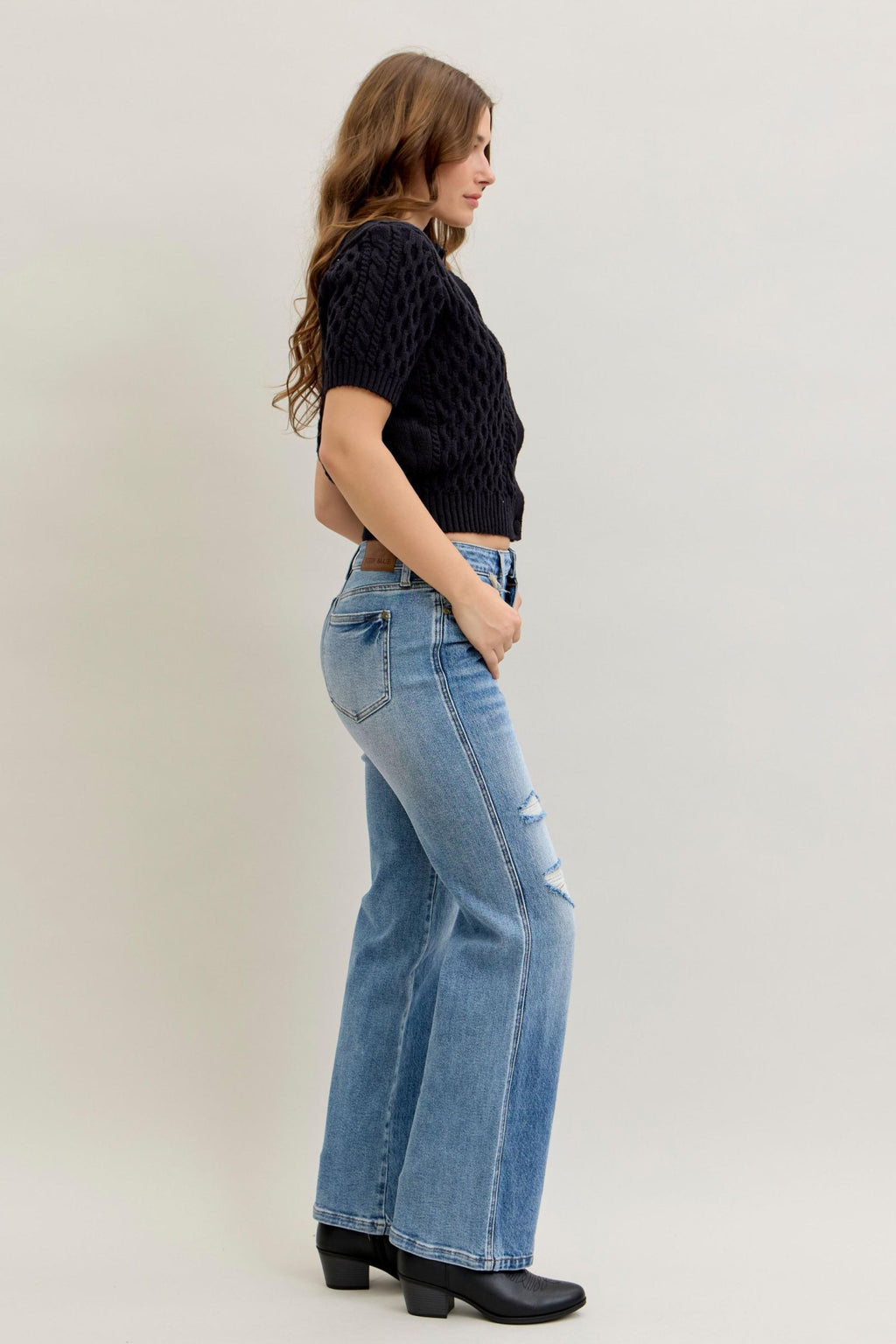 Judy Blue Mid Rise 90's Straight Rigid Magic Destroy, Inseam 32"