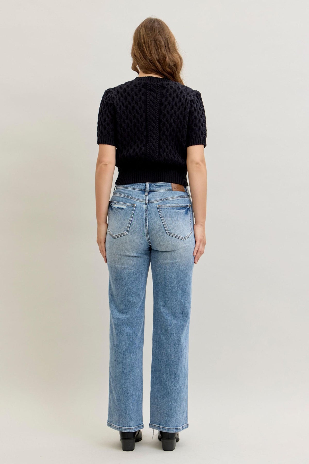 Judy Blue Mid Rise 90's Straight Rigid Magic Destroy, Inseam 32"