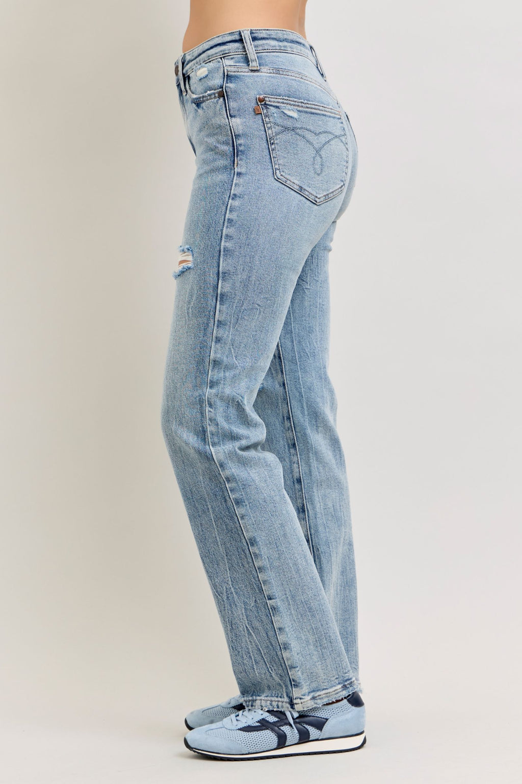 Judy Blue High Waist Light Wash Rigid Magic Slim Straight Jeans, Inseam 32"