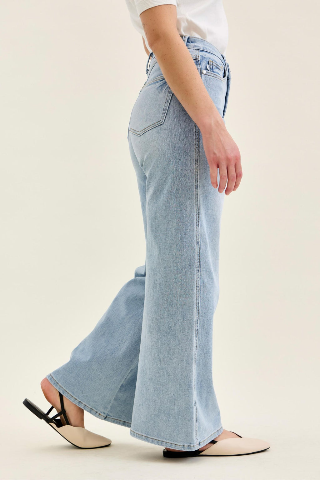 Judy Blue High Waist Tummy Control Light Wash Retro Wide - Petite 30"