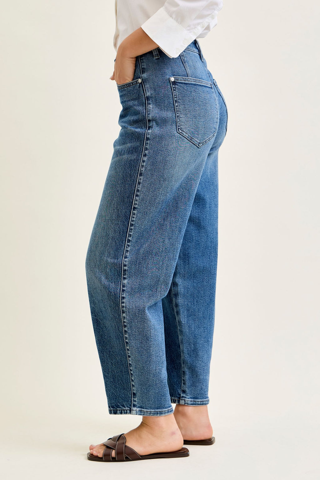 Judy Blue High Waist Rigid Magic Barrel Leg Jeans with Front Dart Detailing, Inseam 28"