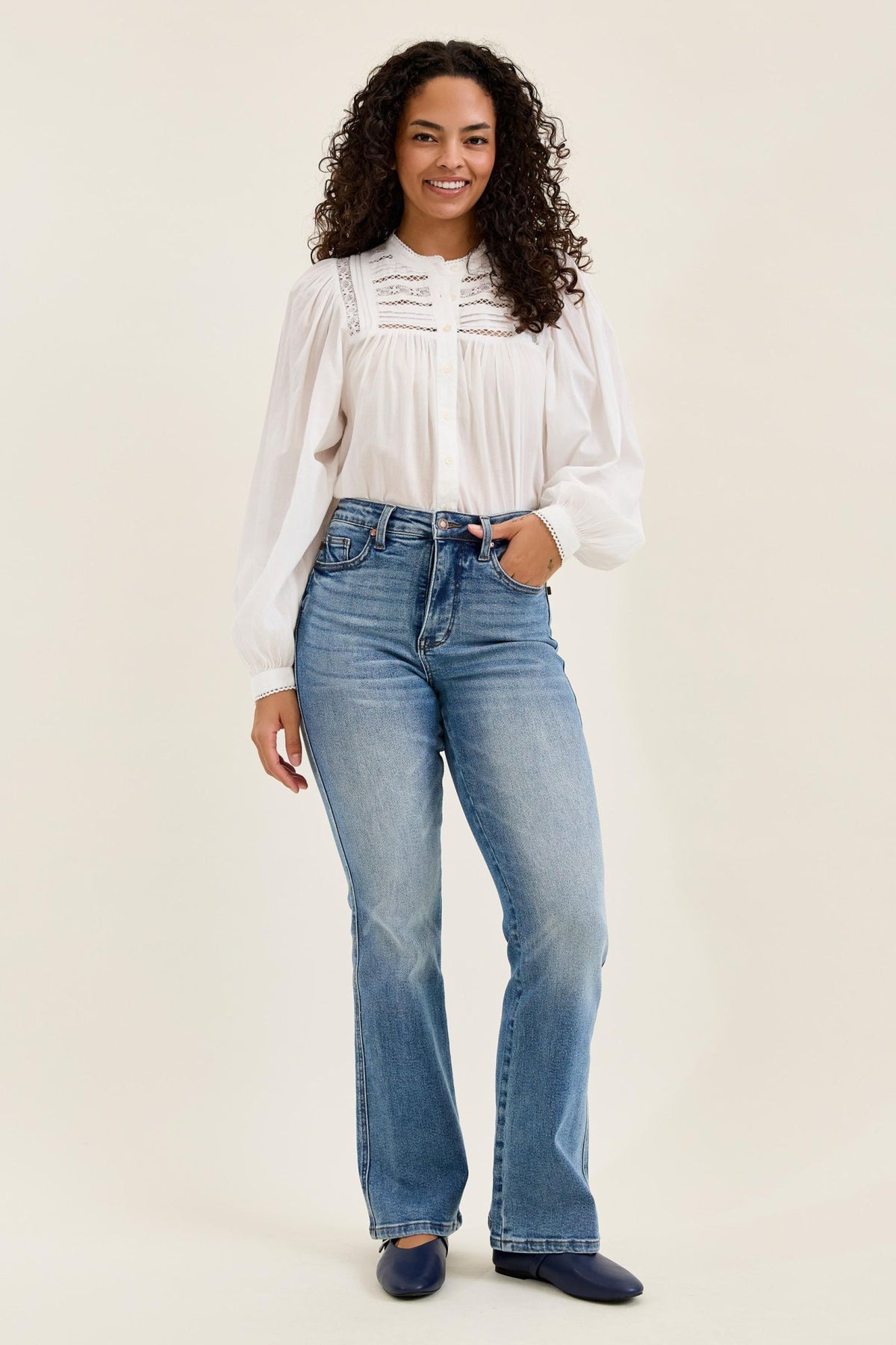 Judy Blue High Waist Tummy Control Daisy Bootcut Classic Indigo Wash - SHORT & REG INSEAM