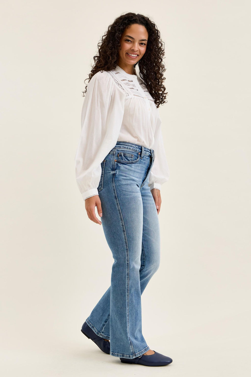 Judy Blue High Waist Tummy Control Daisy Bootcut Classic Indigo Wash - SHORT & REG INSEAM