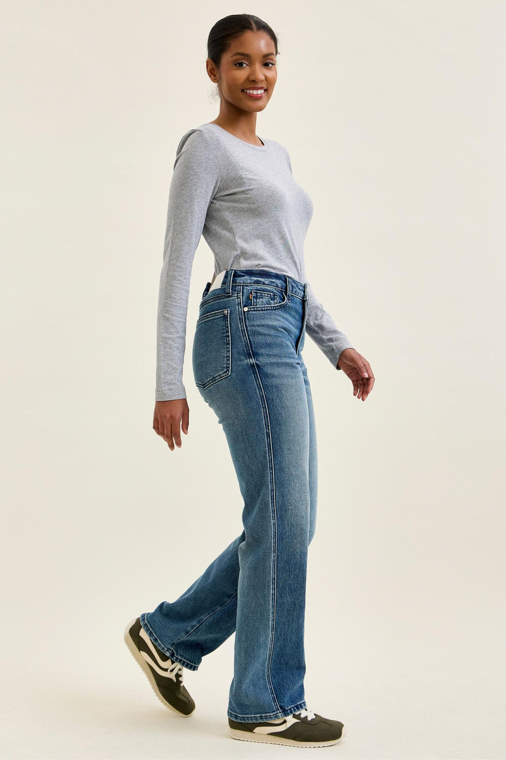Judy Blue High Waist Rigid Magic Straight Leg Jeans – Everyday Indigo, Inseam 30"