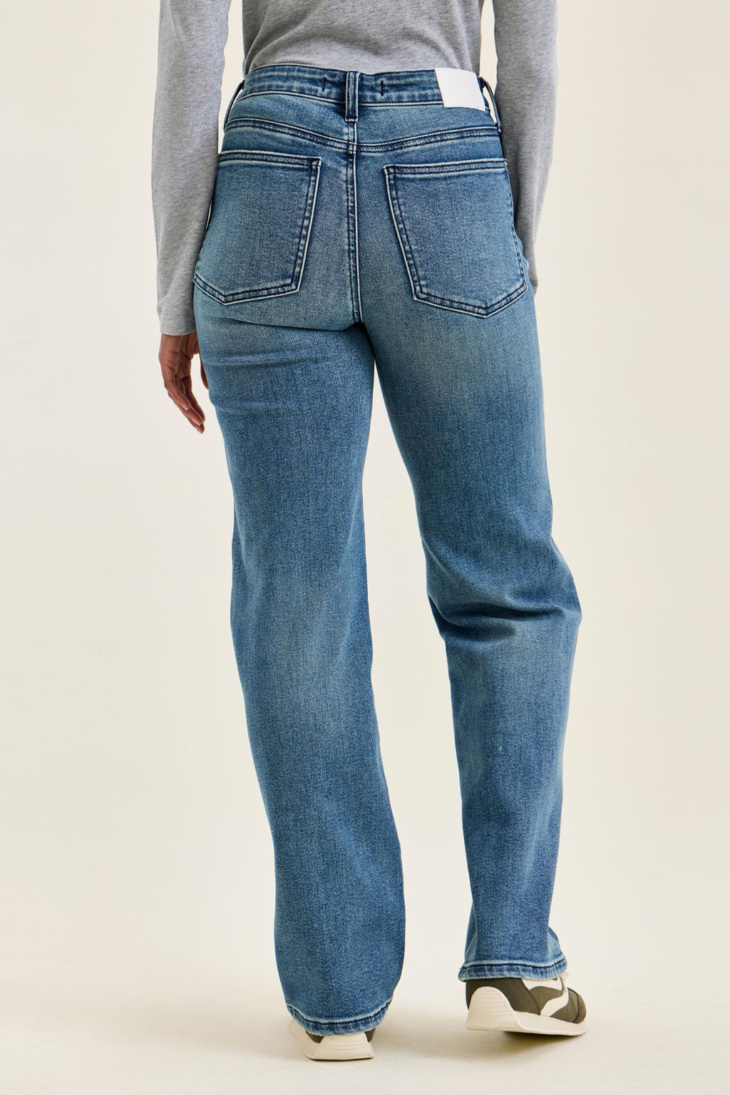 Judy Blue High Waist Rigid Magic Straight Leg Jeans – Everyday Indigo, Inseam 30"