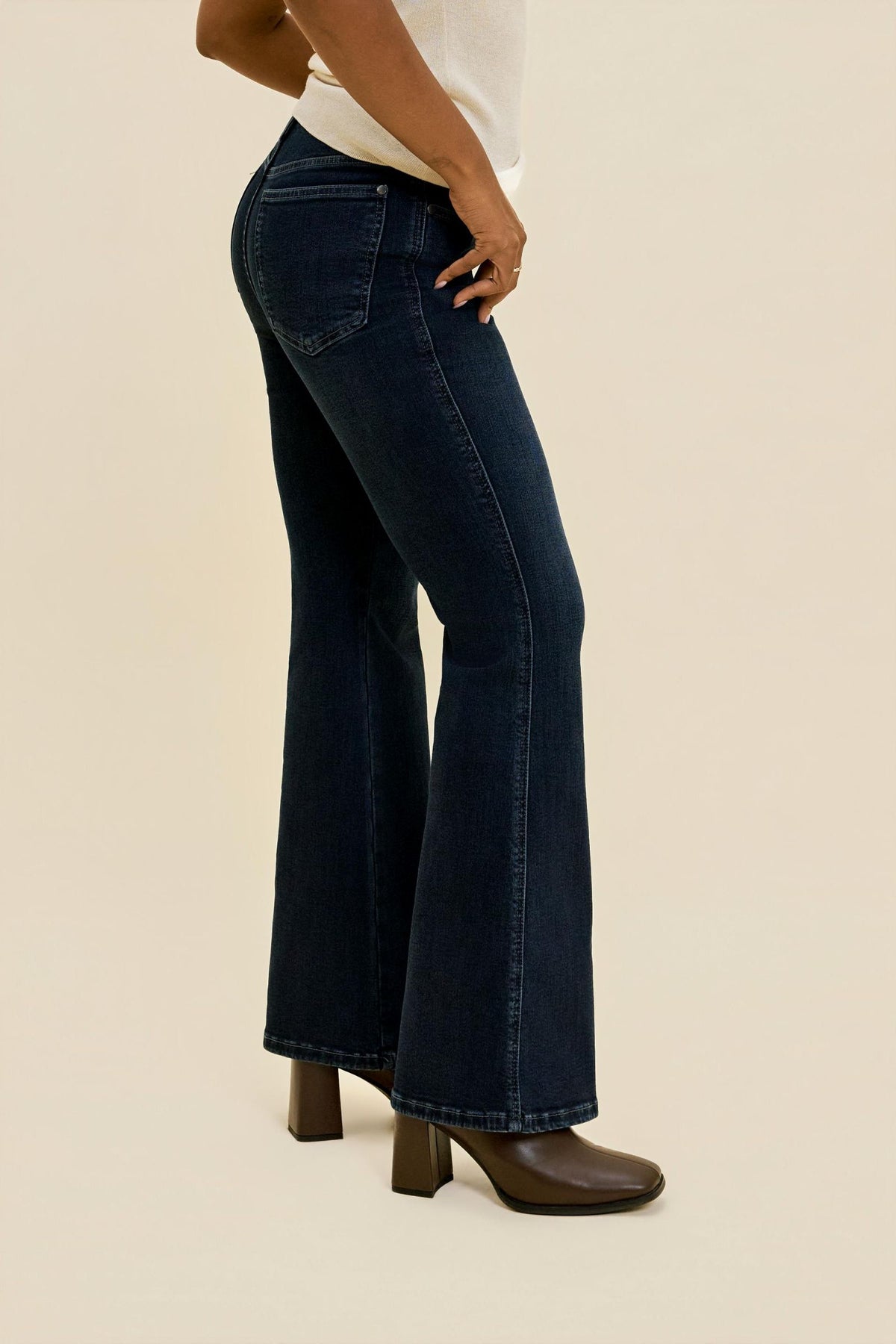 Judy Blue Petite High Waist Tummy Control Charlotte Flare Jeans – Deep Indigo