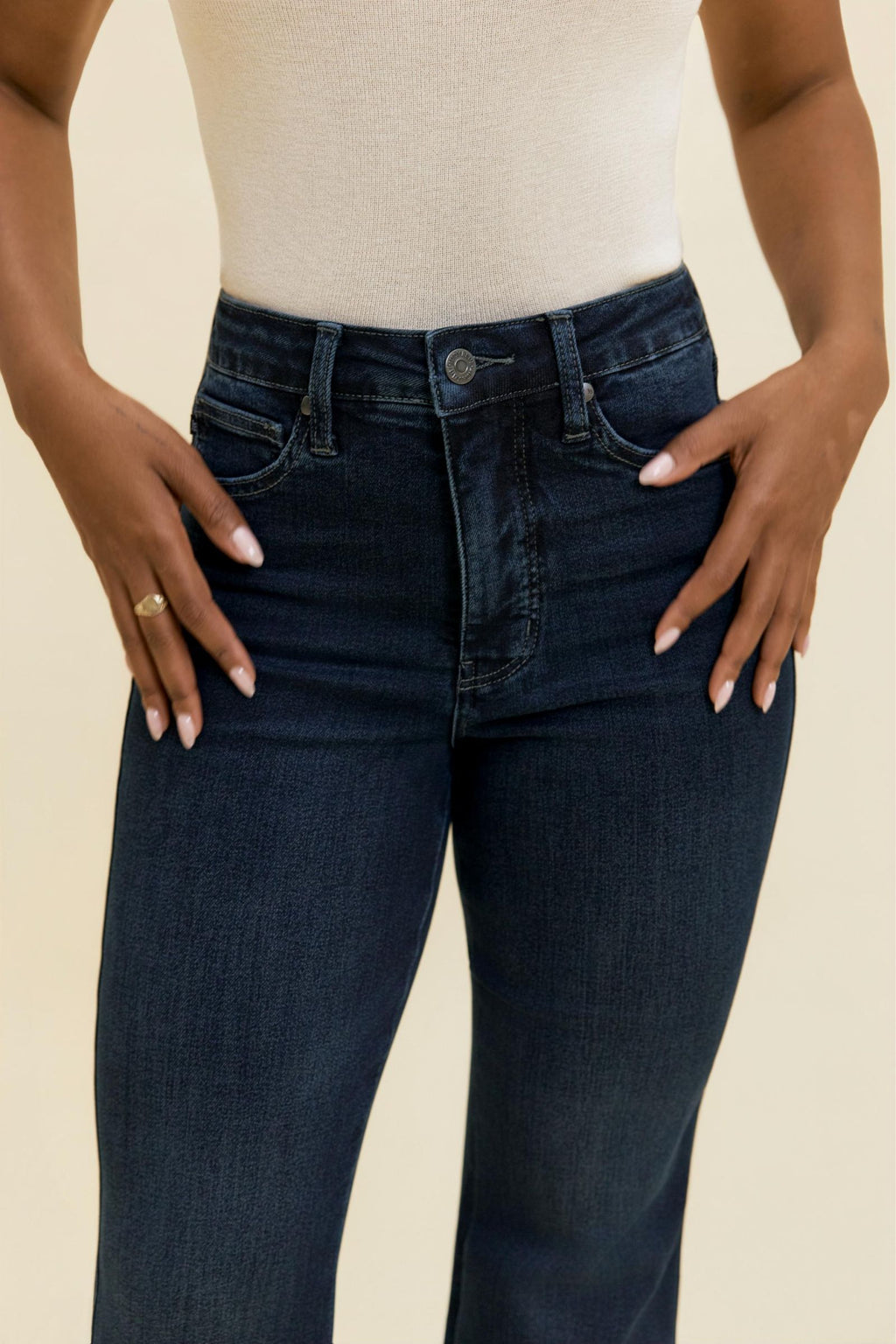Judy Blue Petite High Waist Tummy Control Charlotte Flare Jeans – Deep Indigo