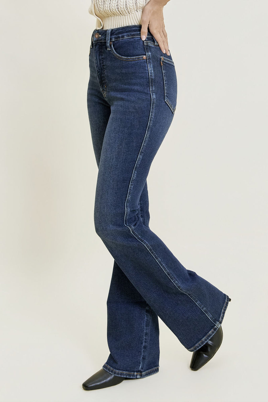 Judy Blue High Waist Tummy Control Daisy Bootcut Jeans – Cosmic Indigo, Inseam 32"