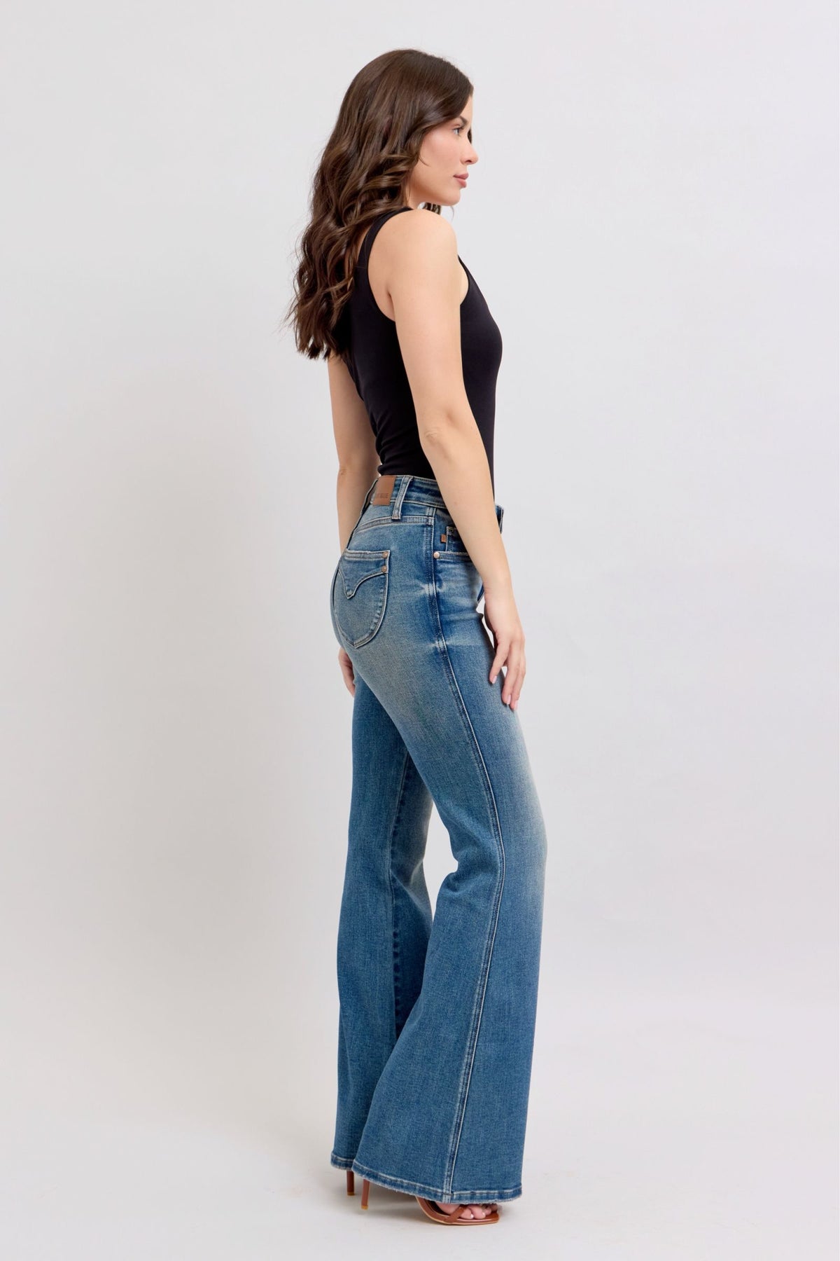Judy Blue Mid Rise Tummy Control Vintage Wash Back Shield Pocket Flare, Inseam 33"