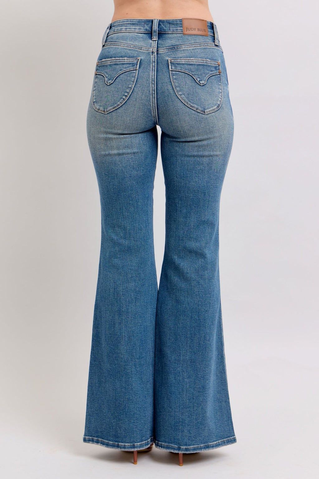 Judy Blue Mid Rise Tummy Control Vintage Wash Back Shield Pocket Flare, Inseam 33"